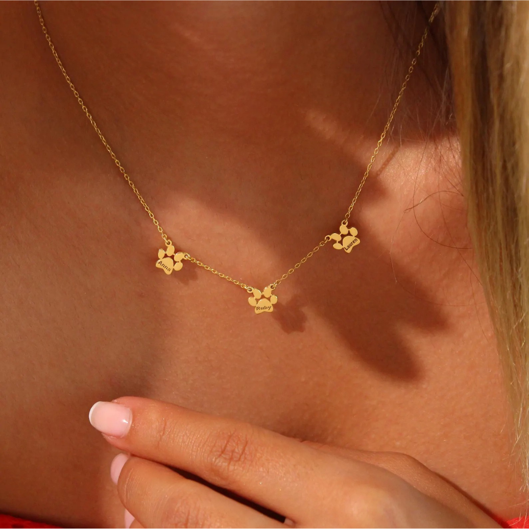 Customizable paw chain