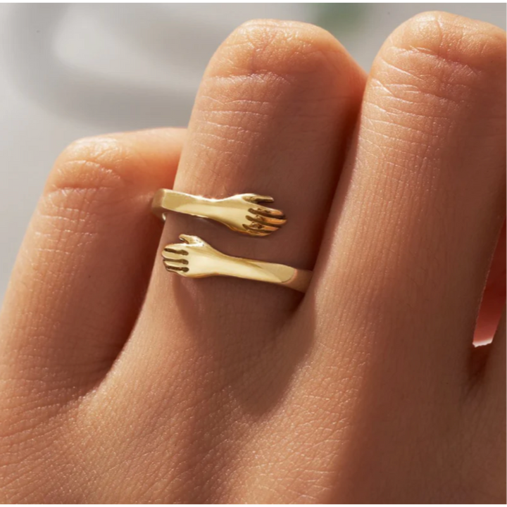 Hug Ring