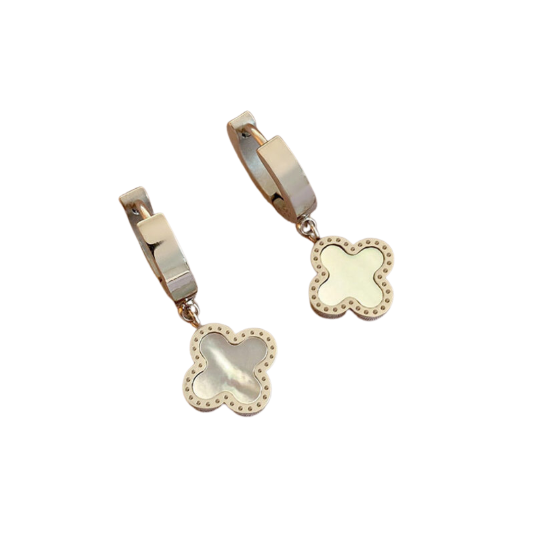 Hanging clover earrings